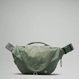 lululemon Curved Crossbody Bag 3L